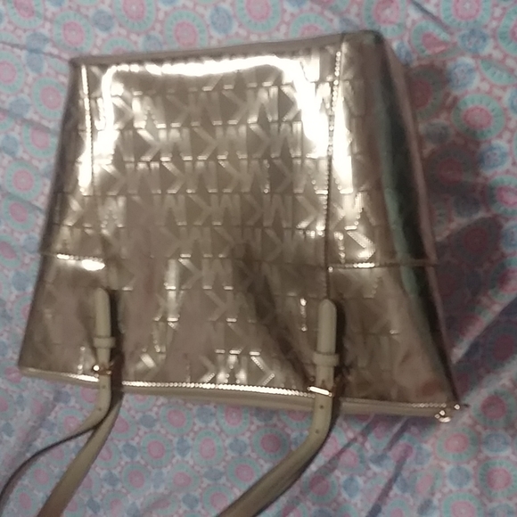 Rose Gold Michael Kors Jet Set Tote❤ - Picture 3 of 11